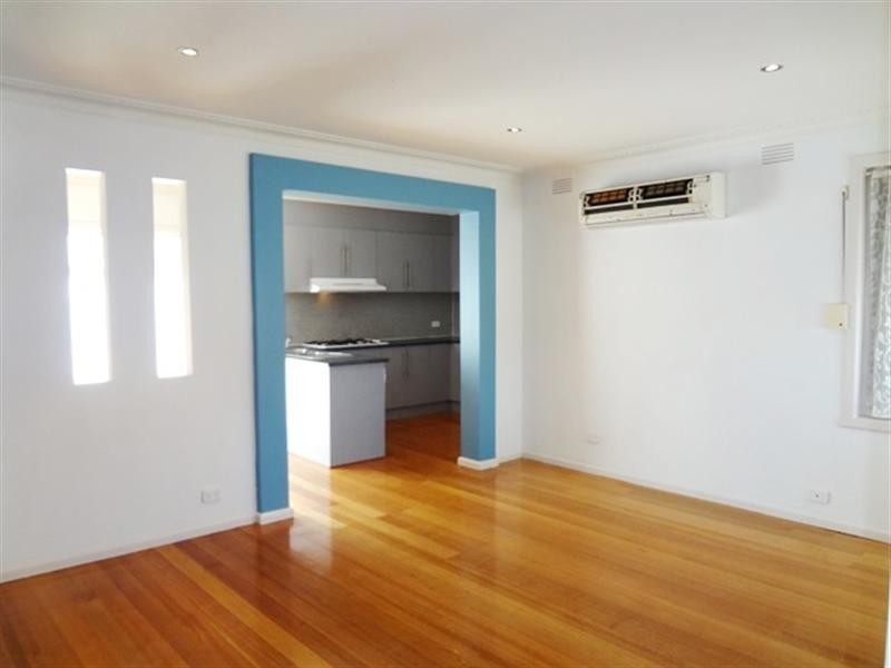 127 Mount View Road, Lalor VIC 3075