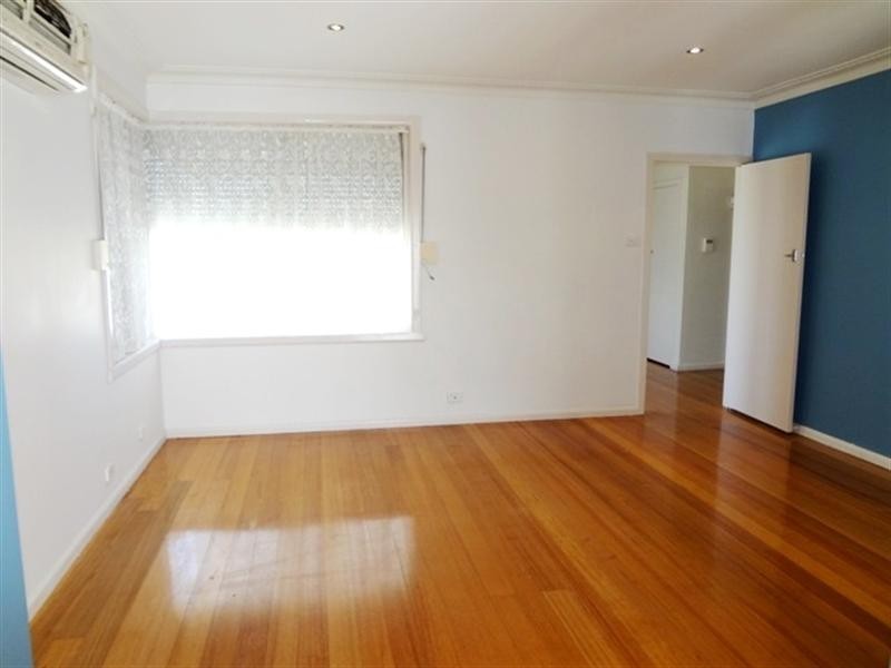 127 Mount View Road, Lalor VIC 3075
