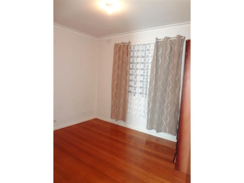 127 Mount View Road, Lalor VIC 3075