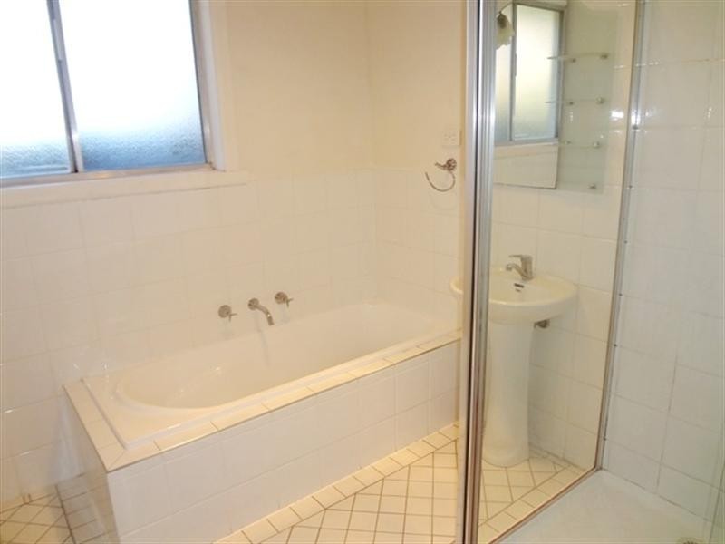 127 Mount View Road, Lalor VIC 3075