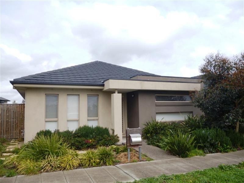 16 Creeds Farm Lane, Epping VIC 3076