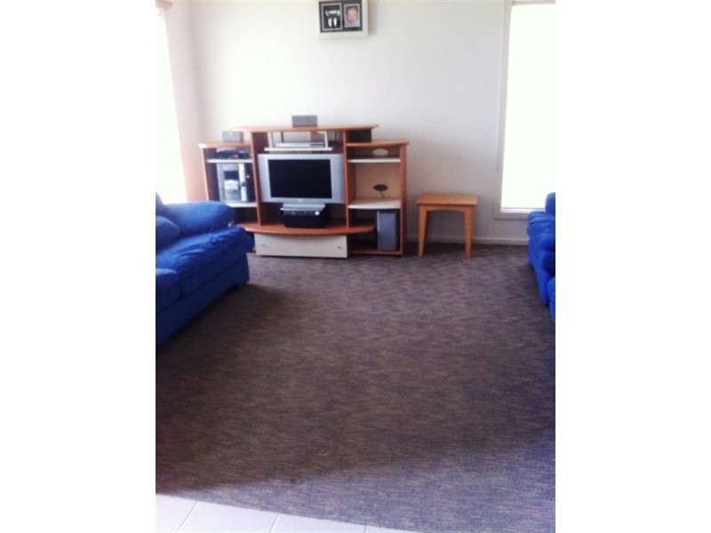 16 Creeds Farm Lane, Epping VIC 3076