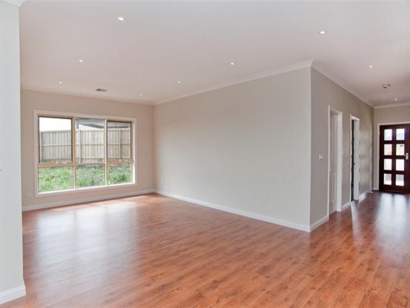 38 Silverstone Circuit, Epping VIC 3076