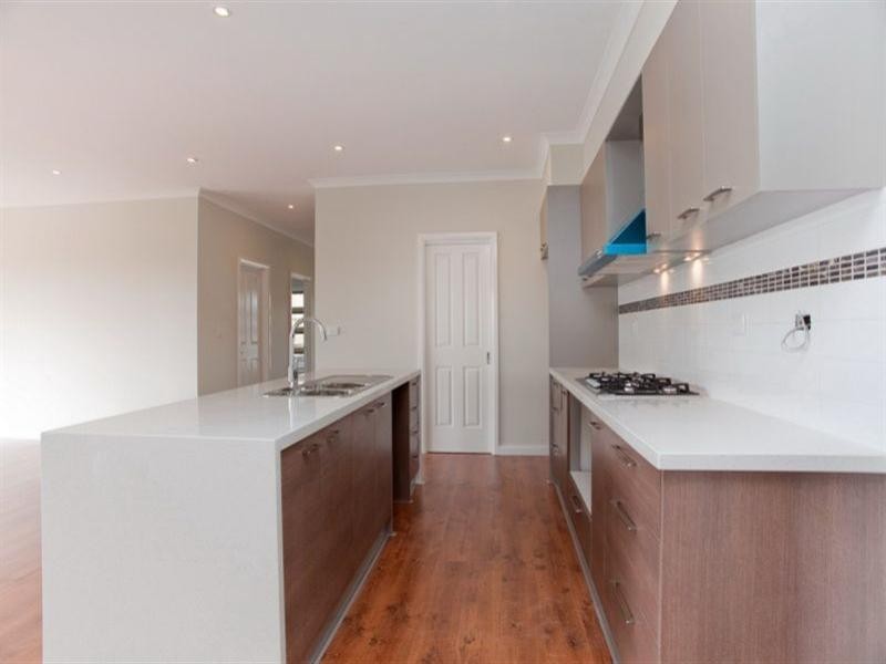 38 Silverstone Circuit, Epping VIC 3076