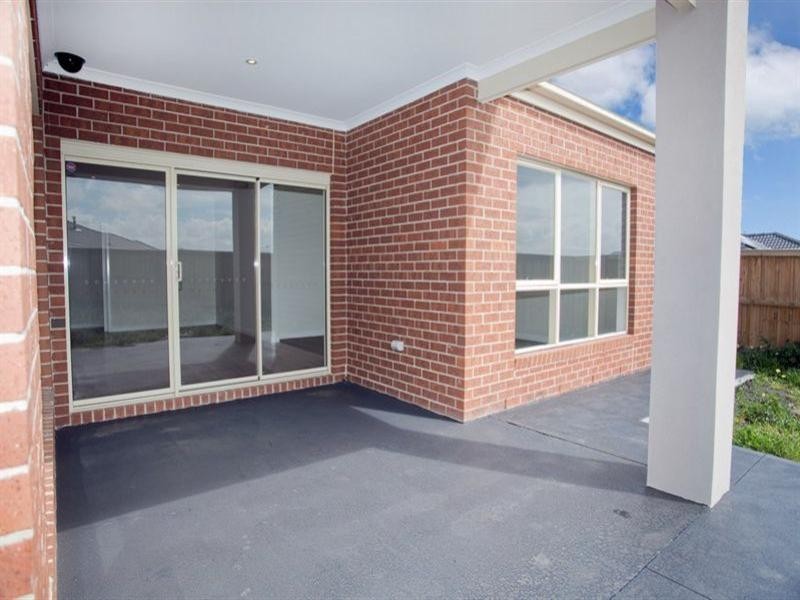 38 Silverstone Circuit, Epping VIC 3076