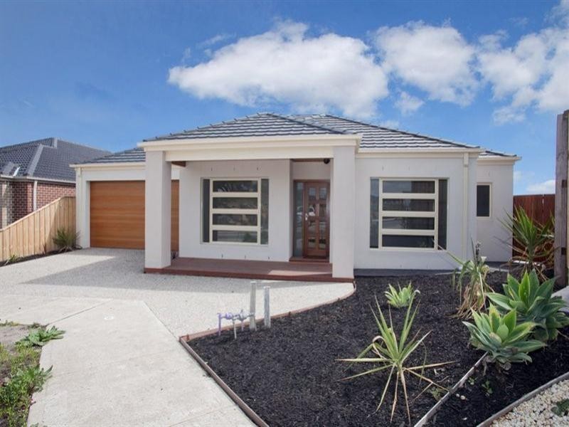 38 Silverstone Circuit, Epping VIC 3076