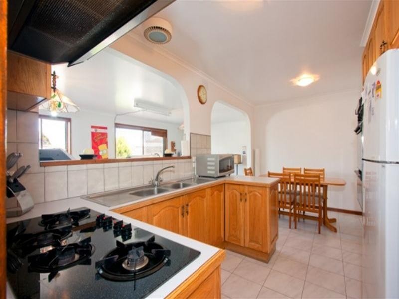 80 Bickley Avenue, Thomastown VIC 3074