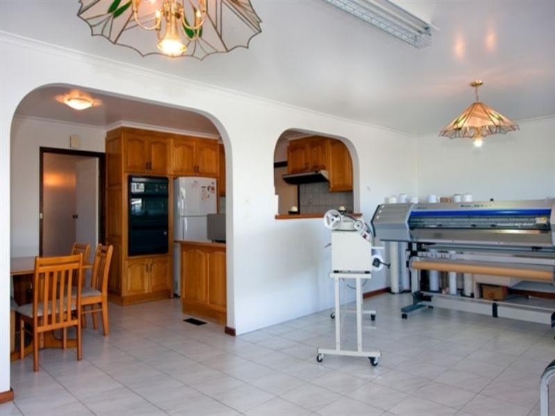 80 Bickley Avenue, Thomastown VIC 3074