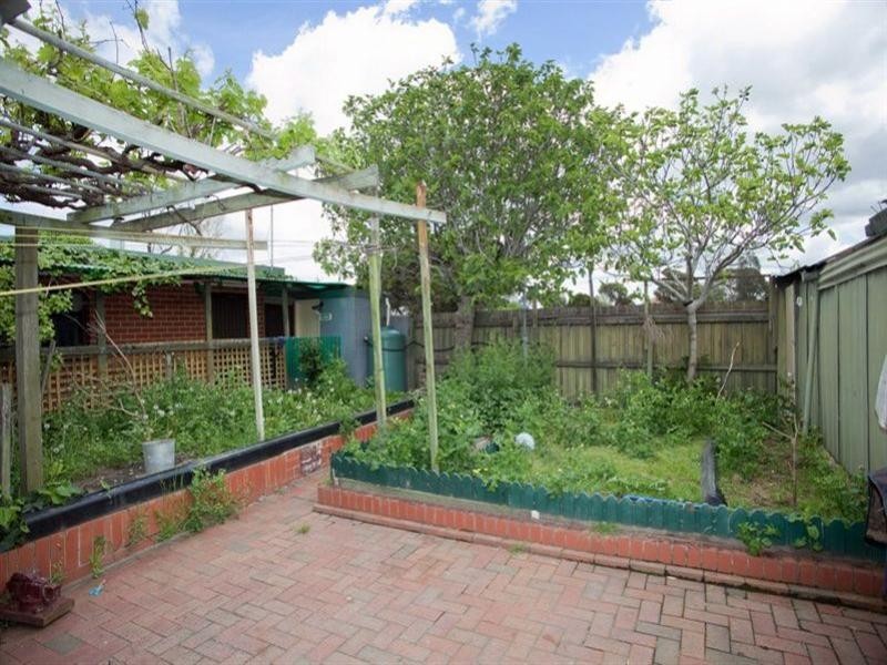 329 Edgars Road, Lalor VIC 3075