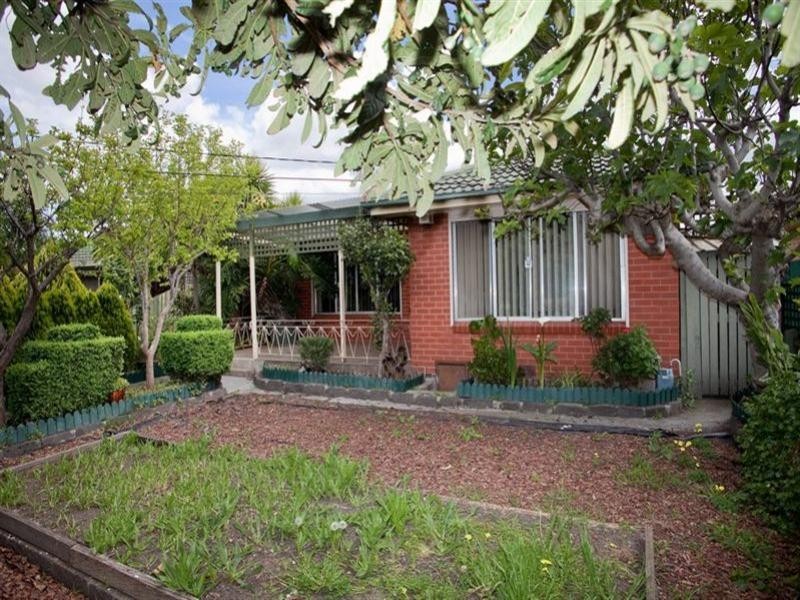 329 Edgars Road, Lalor VIC 3075