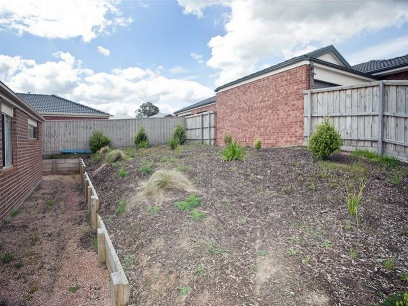 10 Sunningdale Road, Doreen VIC 3754