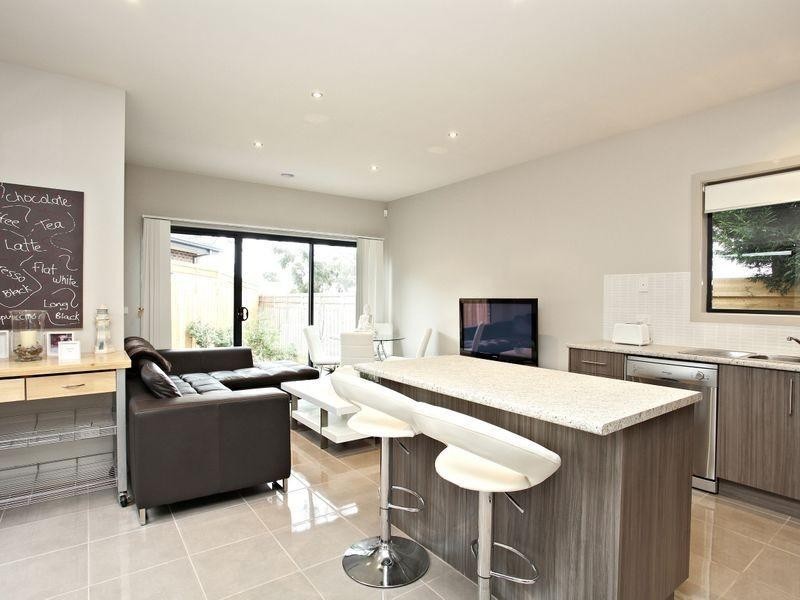 4/7 Browning Court, Watsonia VIC 3087