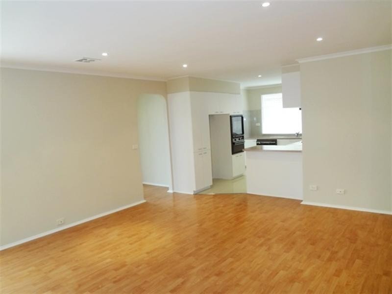 13 Carousel Court, Epping VIC 3076