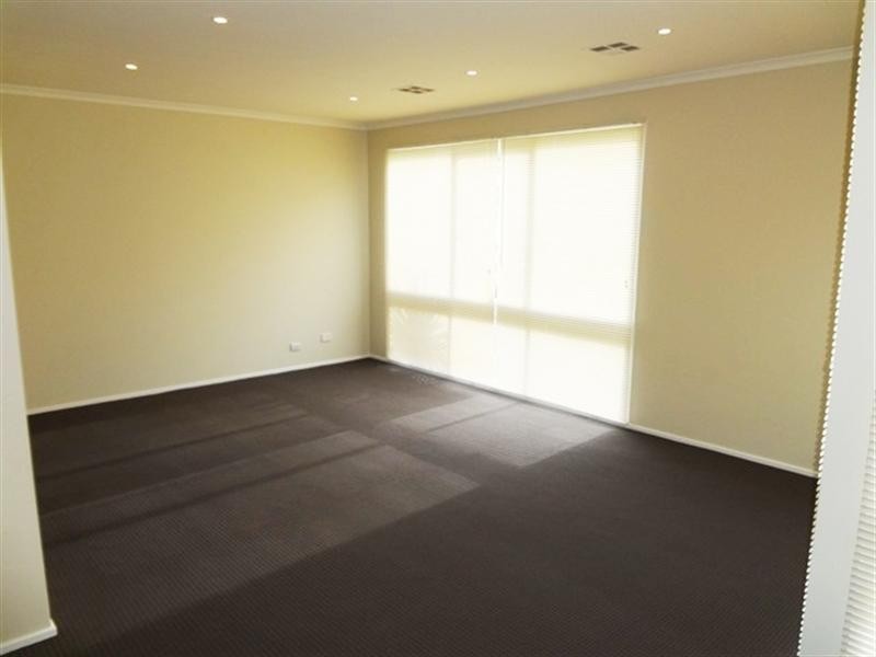 13 Carousel Court, Epping VIC 3076