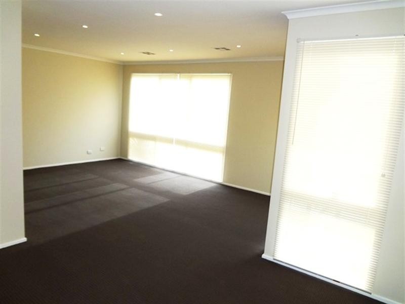 13 Carousel Court, Epping VIC 3076