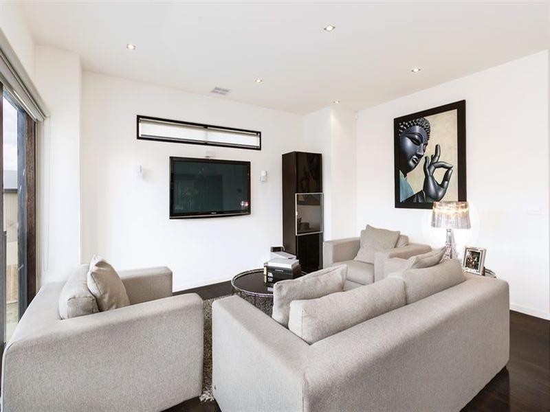 1 Diamond Hill Drive, Greensborough VIC 3088