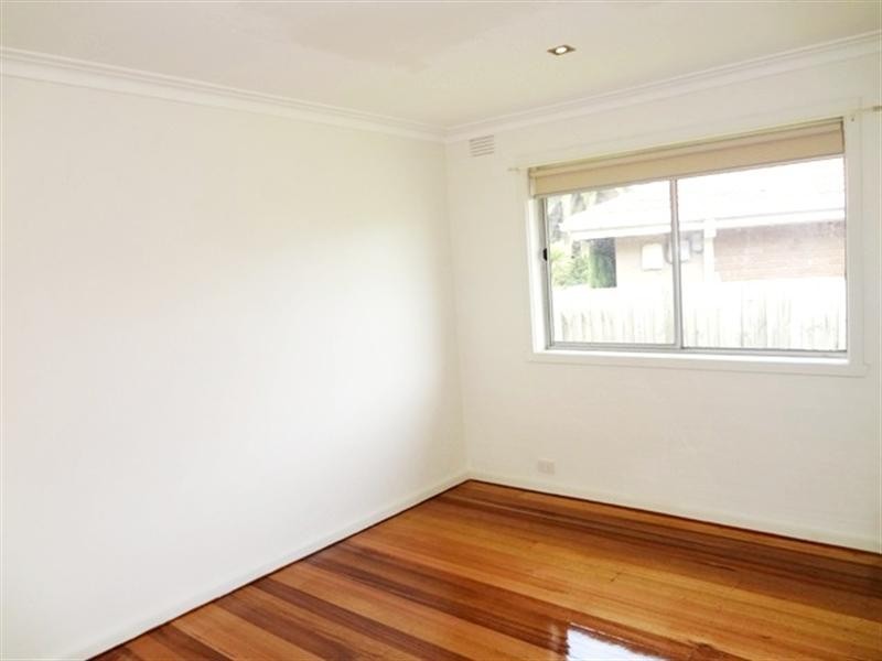 5 Oxford Drive, Thomastown VIC 3074