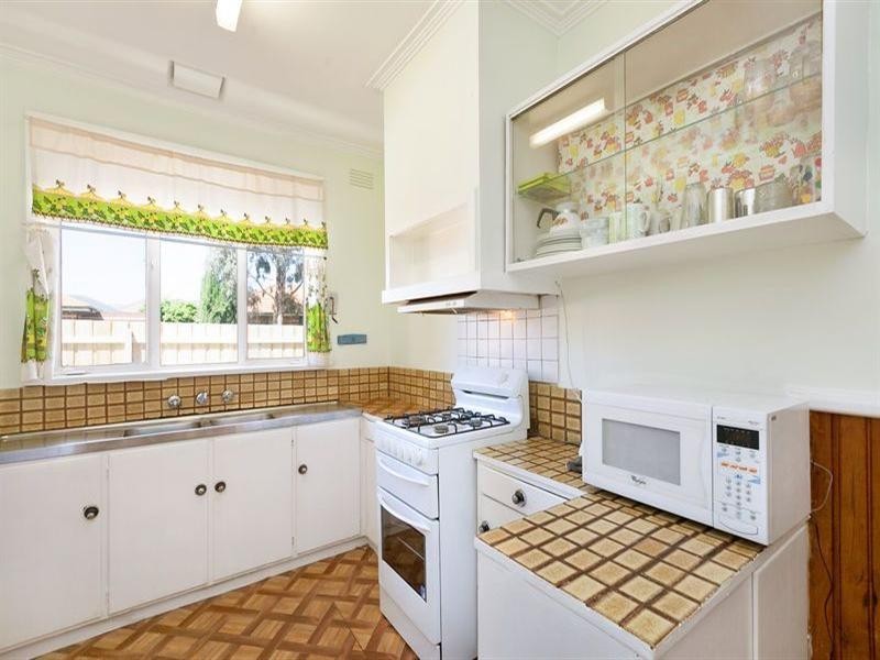 80 Alexander Avenue, Thomastown VIC 3074