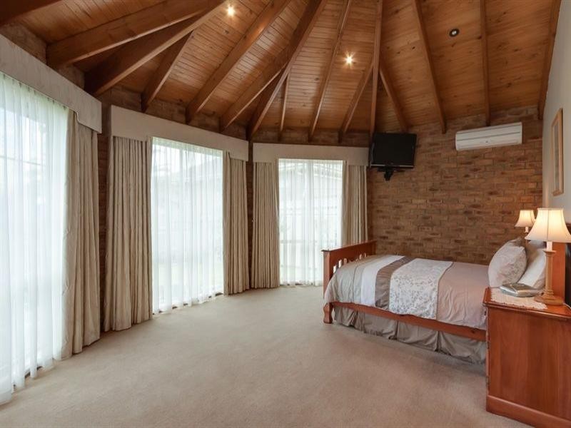 325 Gordons Road, South Morang VIC 3752