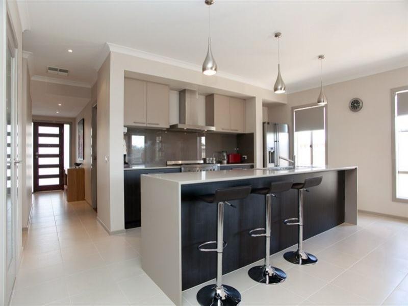 48 Horsley Crescent, Doreen VIC 3754