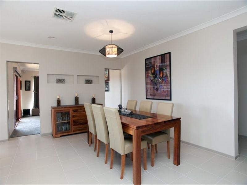 48 Horsley Crescent, Doreen VIC 3754