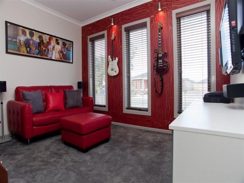 48 Horsley Crescent, Doreen VIC 3754