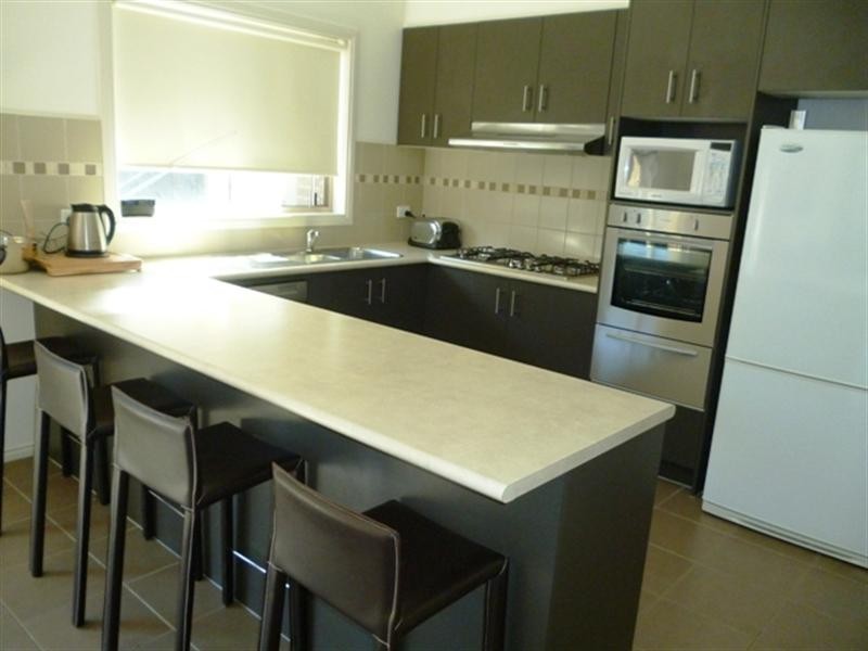 37 Lakeland Drive, Doreen VIC 3754