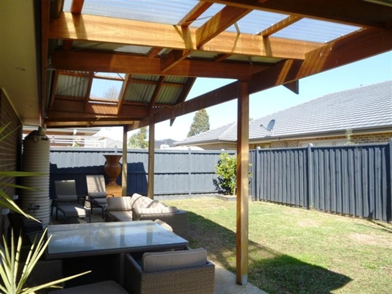 37 Lakeland Drive, Doreen VIC 3754