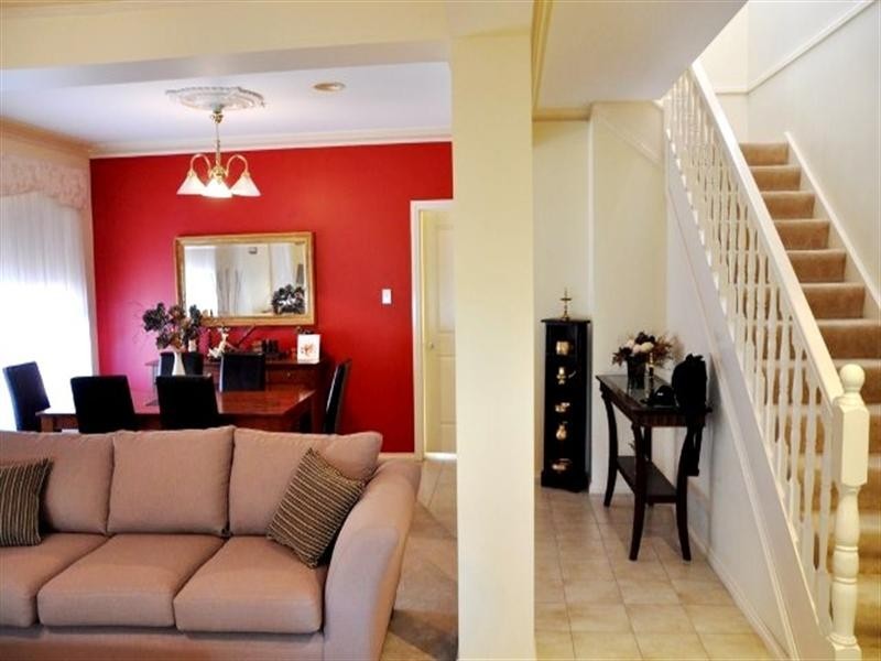 3 Kirwan Avenue, Roxburgh Park VIC 3064