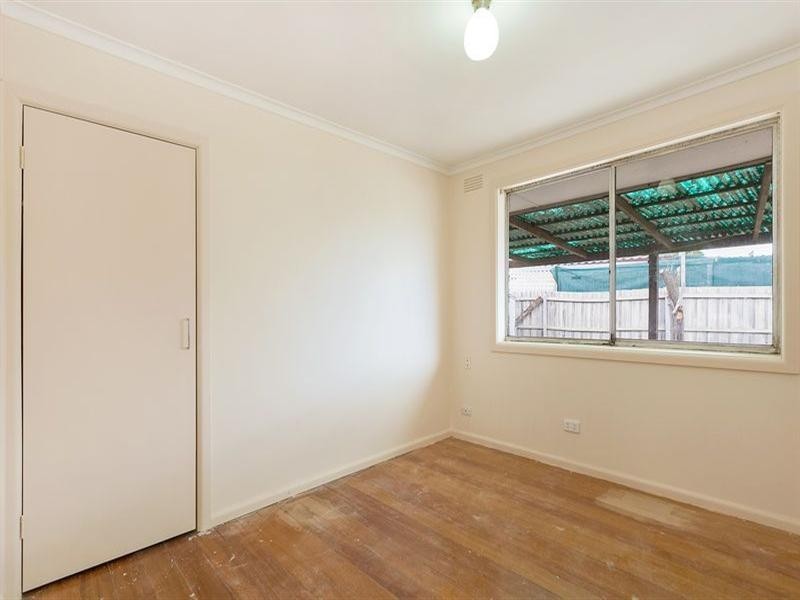 26 Huskisson Avenue, Lalor VIC 3075