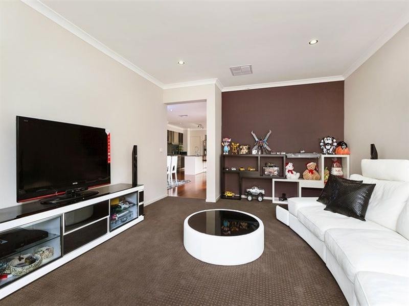 23 Farmhouse Boulevard, Epping VIC 3076