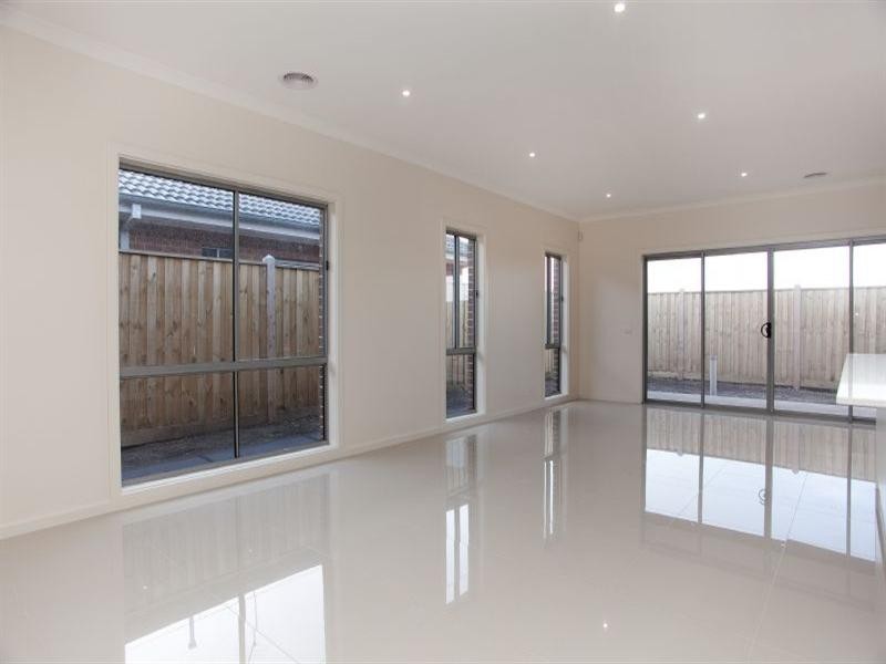 100 Allumba Way, Epping VIC 3076