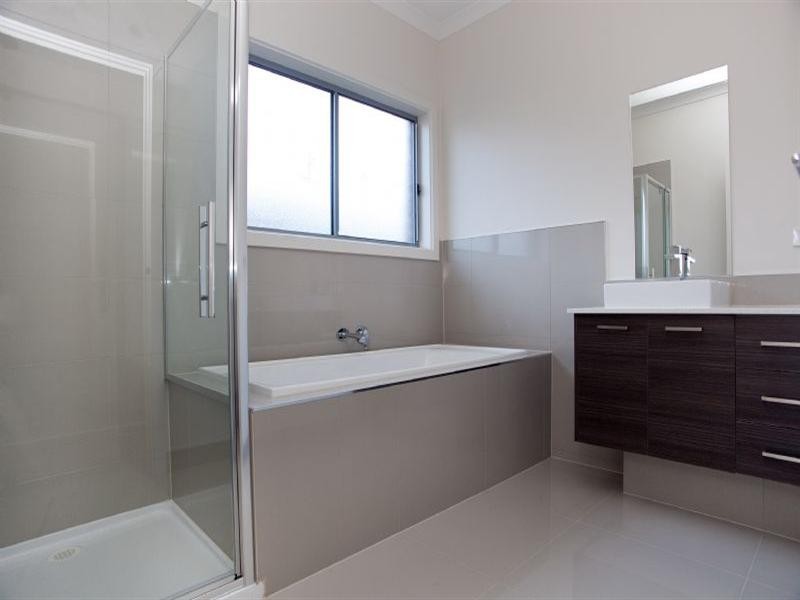 100 Allumba Way, Epping VIC 3076