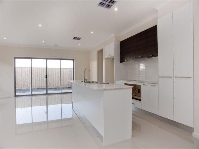 100 Allumba Way, Epping VIC 3076