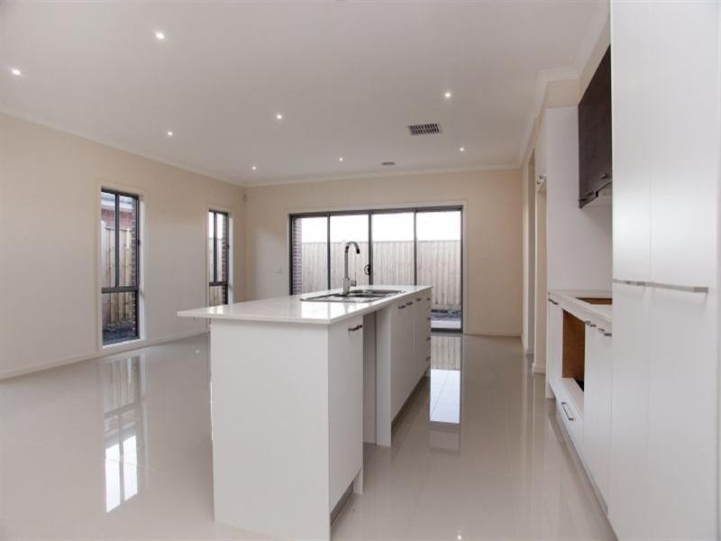 100 Allumba Way, Epping VIC 3076