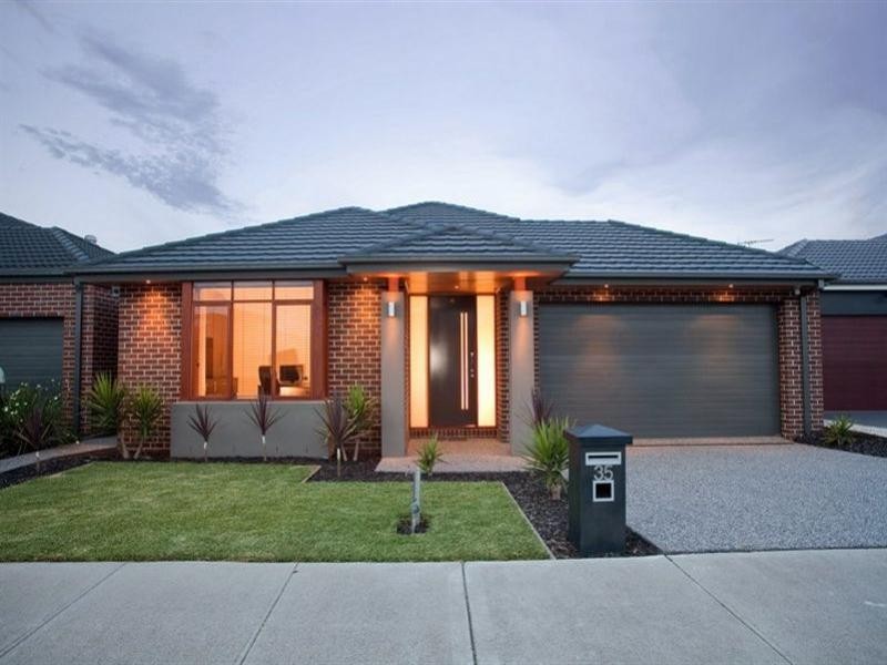 35 Nighthawk Boulevard, South Morang VIC 3752