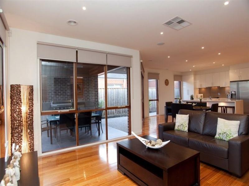 35 Nighthawk Boulevard, South Morang VIC 3752