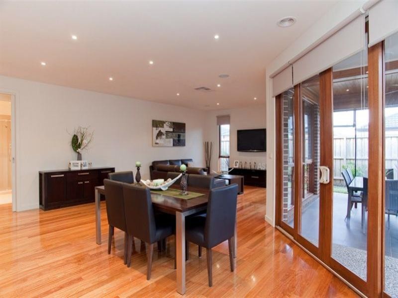 35 Nighthawk Boulevard, South Morang VIC 3752