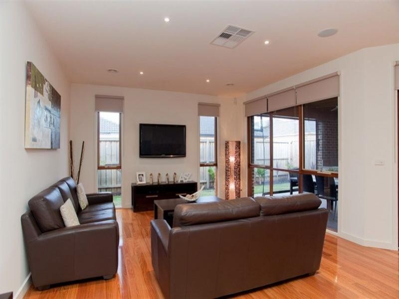 35 Nighthawk Boulevard, South Morang VIC 3752