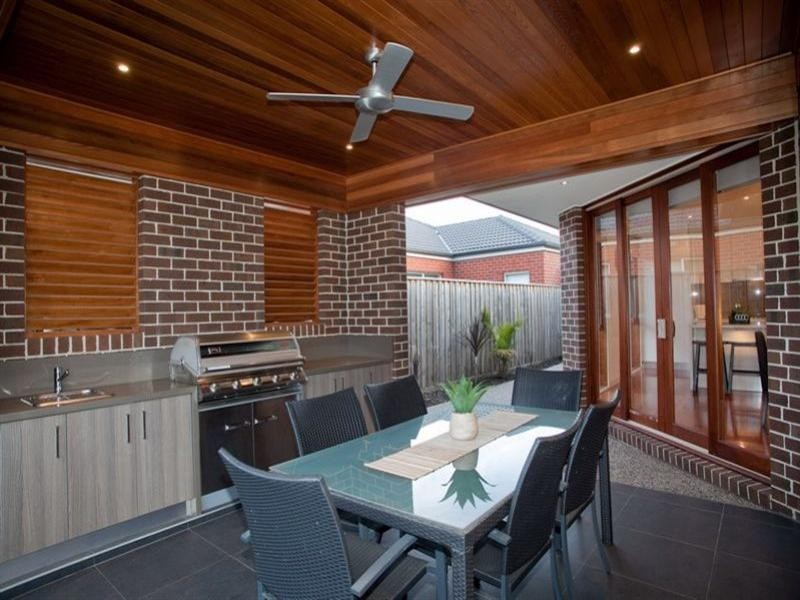 35 Nighthawk Boulevard, South Morang VIC 3752