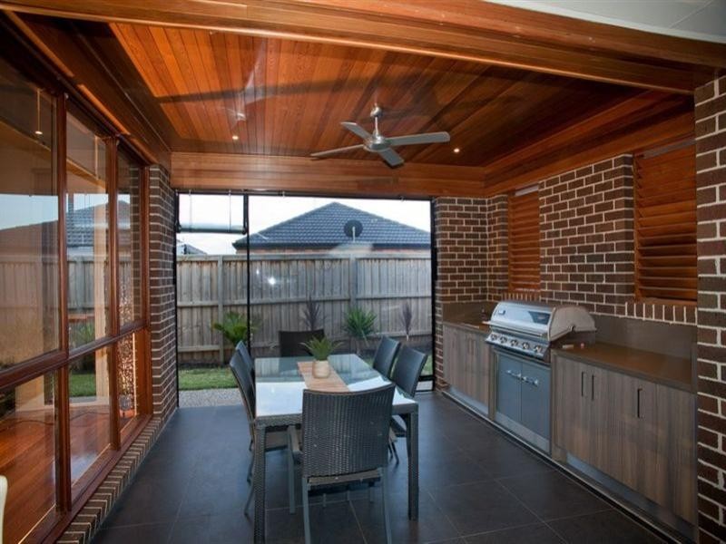 35 Nighthawk Boulevard, South Morang VIC 3752