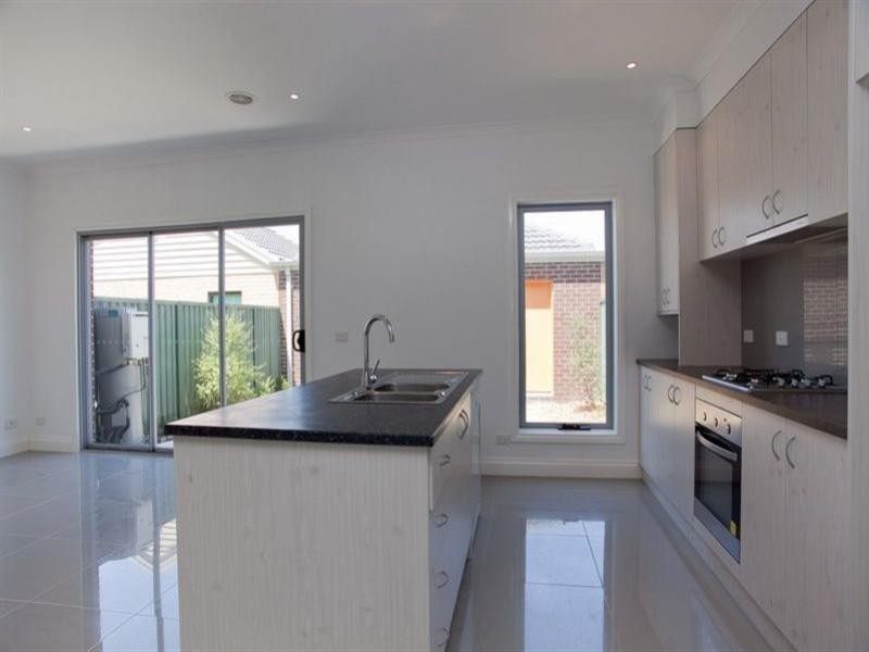 28 Mareborne Street, Epping VIC 3076