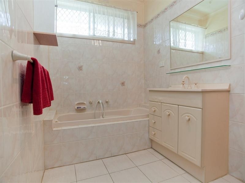 329 Edgars Road, Lalor VIC 3075