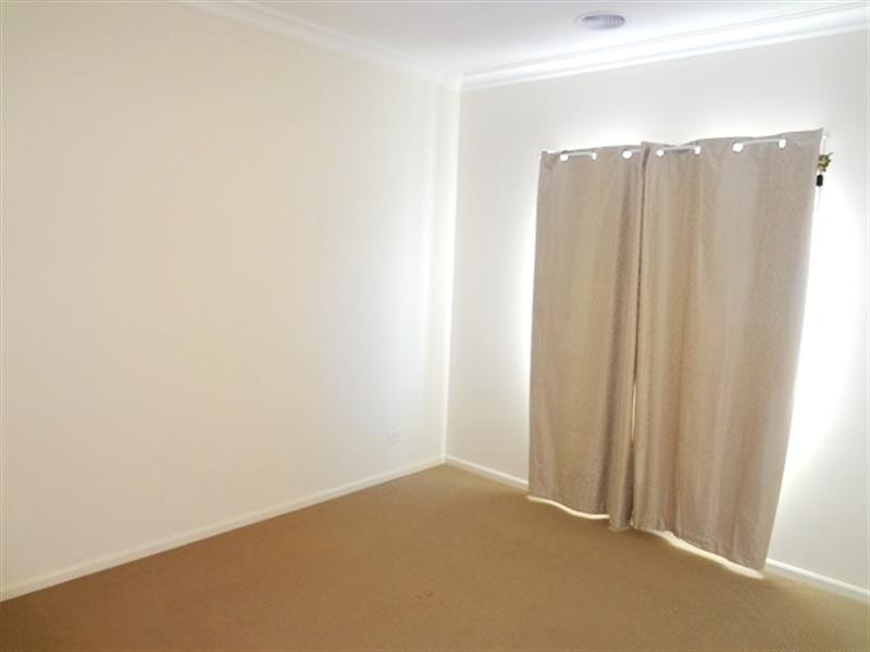 33 Camouflage Drive, Epping VIC 3076