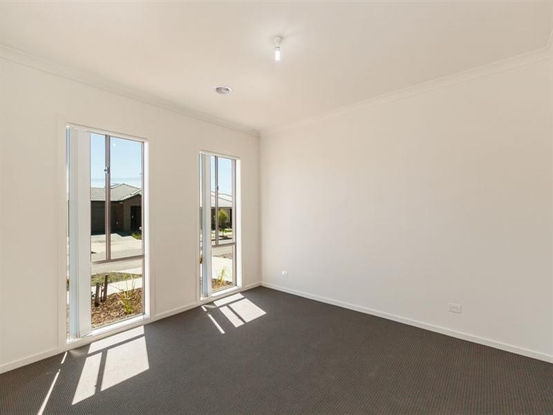 13 Joyfields Place, Wollert VIC 3750