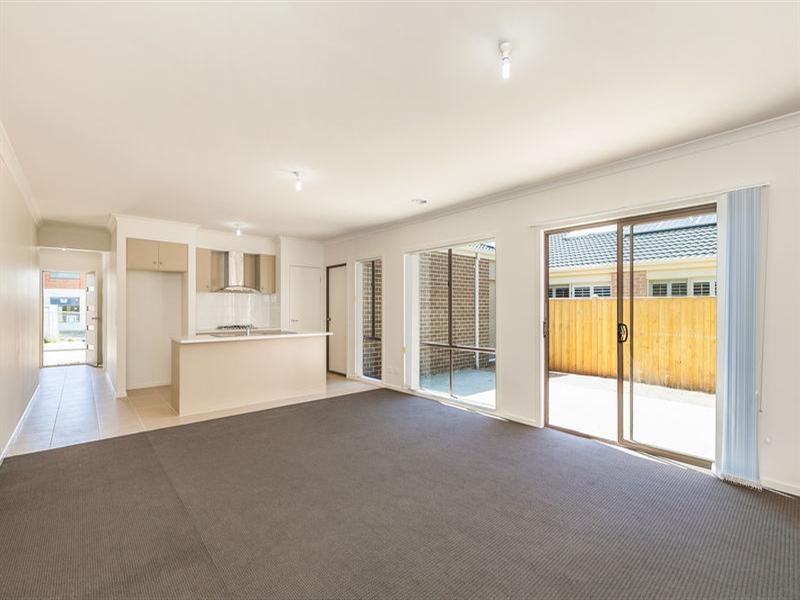 13 Joyfields Place, Wollert VIC 3750