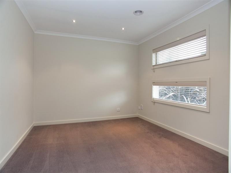 10 Parisel Circuit, Mernda VIC 3754