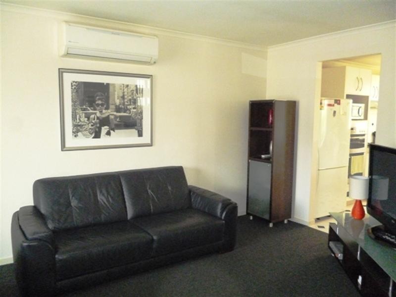 5 Waitara Court, Lalor VIC 3075