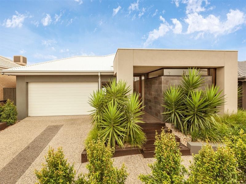 4 Phoenix Circuit, Epping VIC 3076