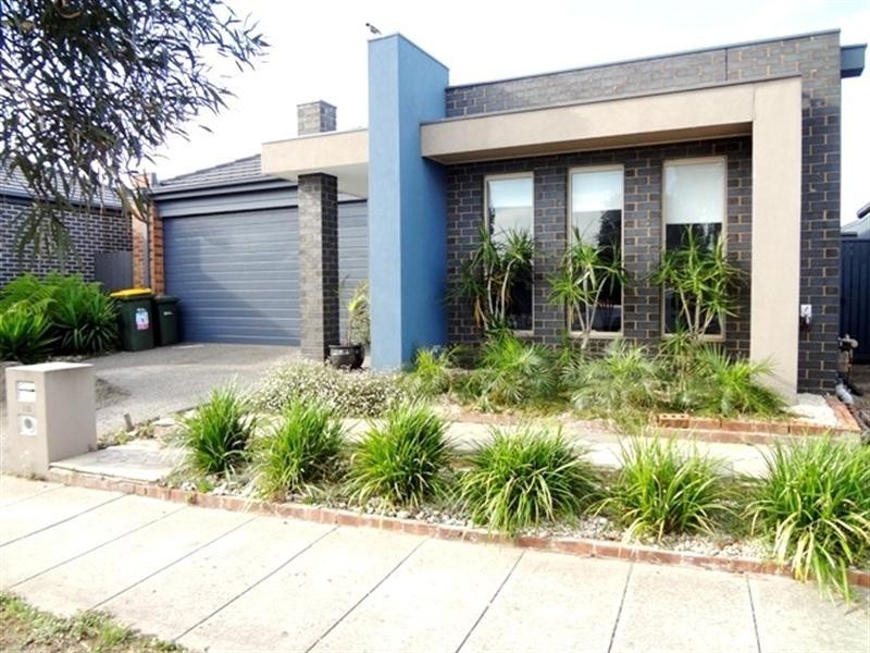 10 Rockfield Street, Epping VIC 3076